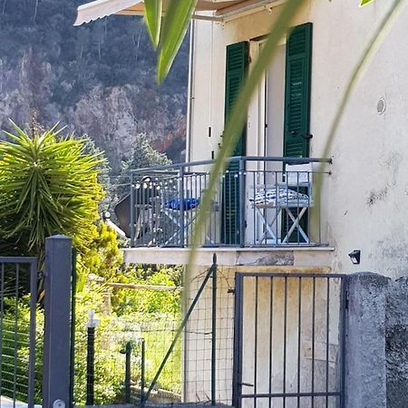 Mini Ca Del Borgo Lejlighed Finale Ligure Eksteriør billede